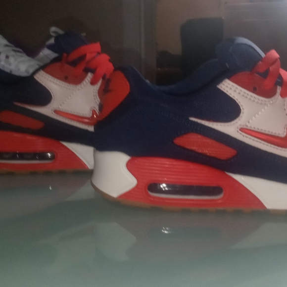 AirMax - Picture 7 of 13